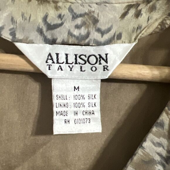 Allison Taylor 100% Silk Shirt Women's Medium Brown Blouse Top Career - Picture 2 of 7